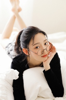 明星专题：李妍锡
